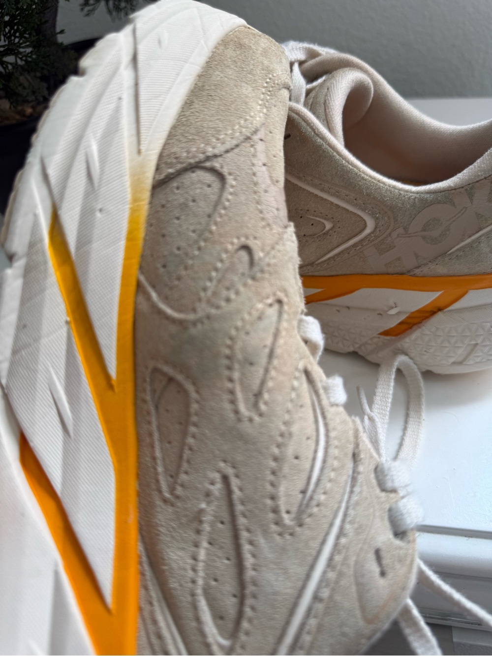 Hoka Clifton L men size 8.5 Beige Suede Athletic Sneakers with Yellow Accent - Picture 14 of 14